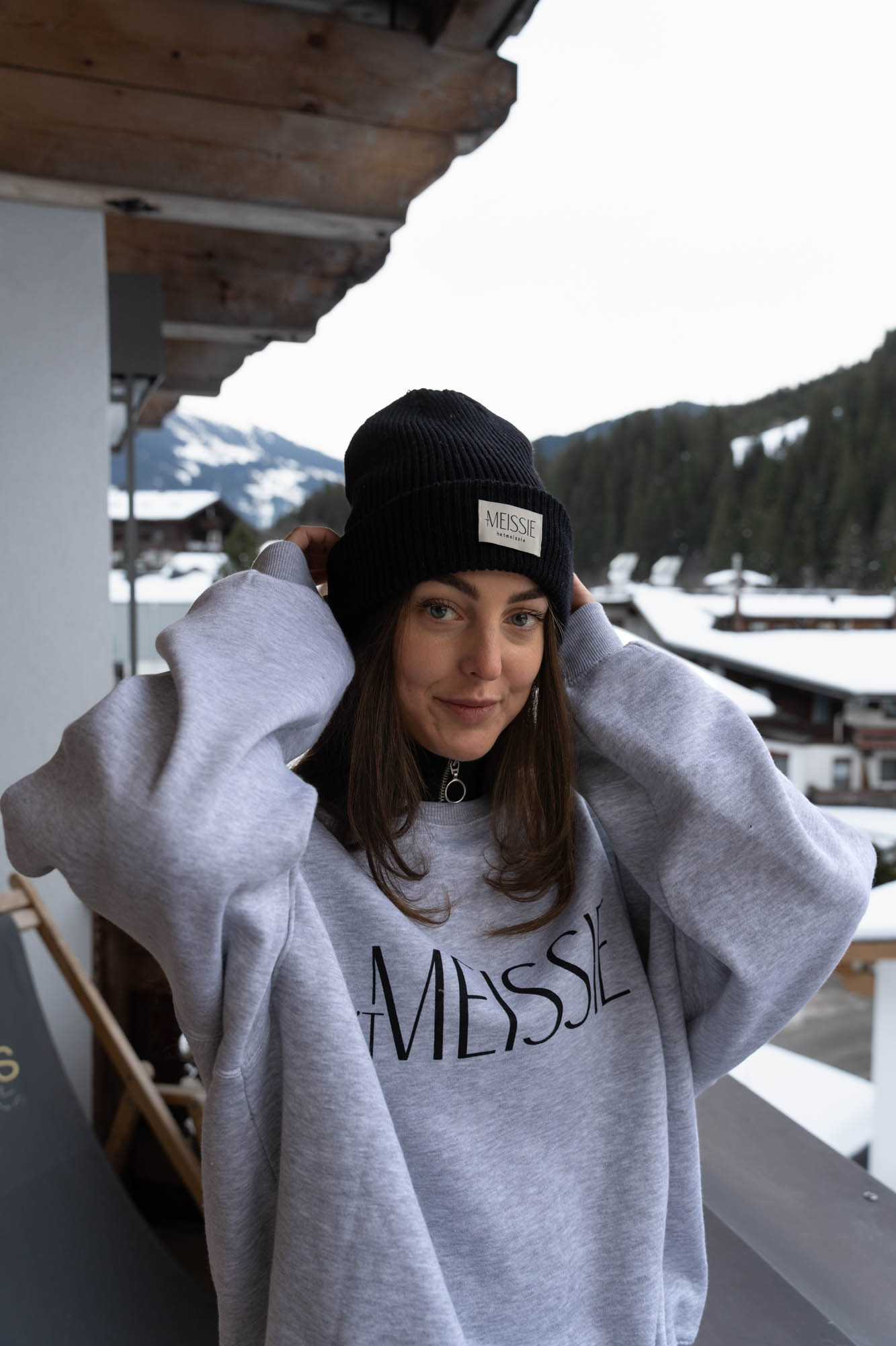 Gray oversized sweatshirt 't Meissie
