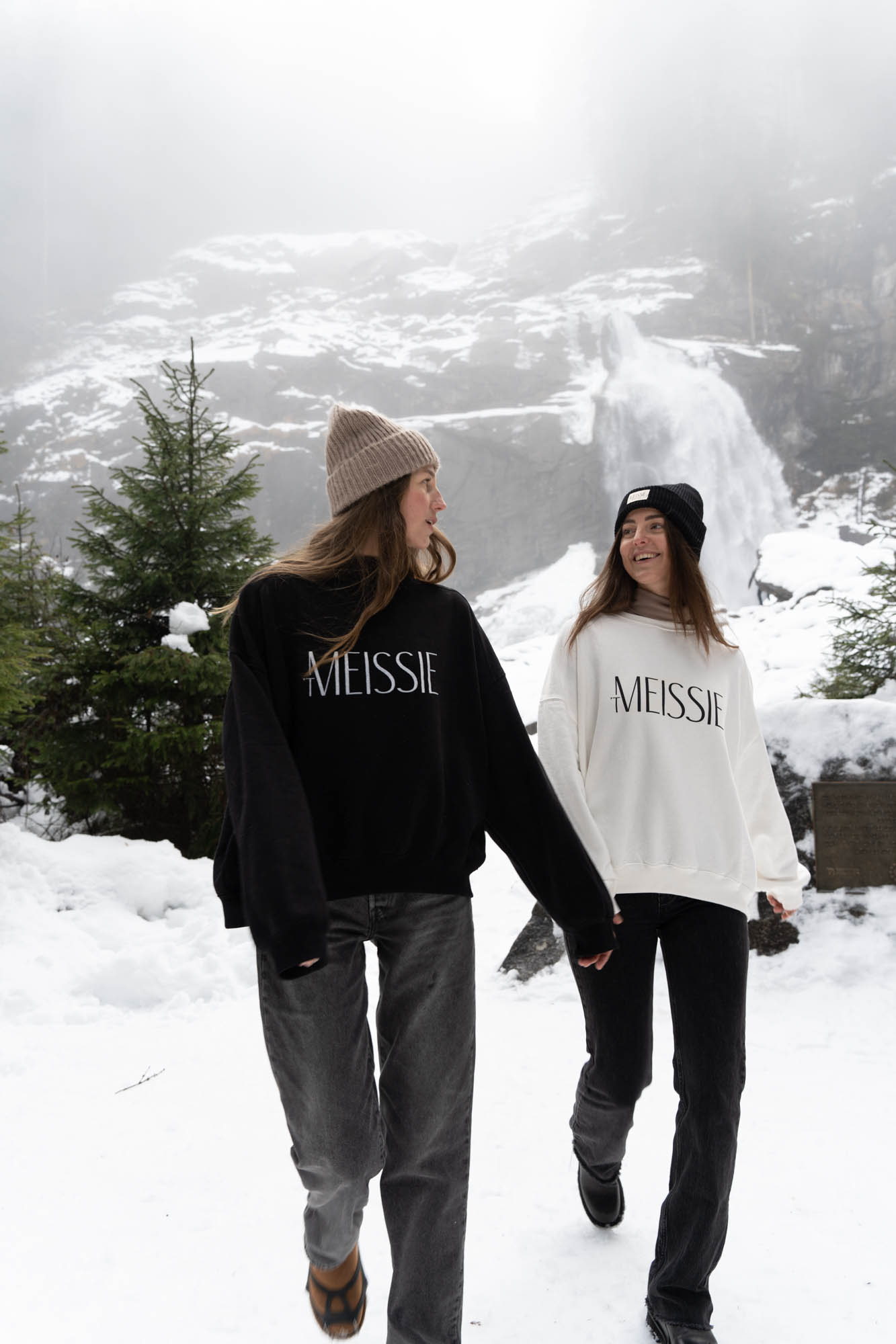 Cream white oversized sweatshirt 't Meissie