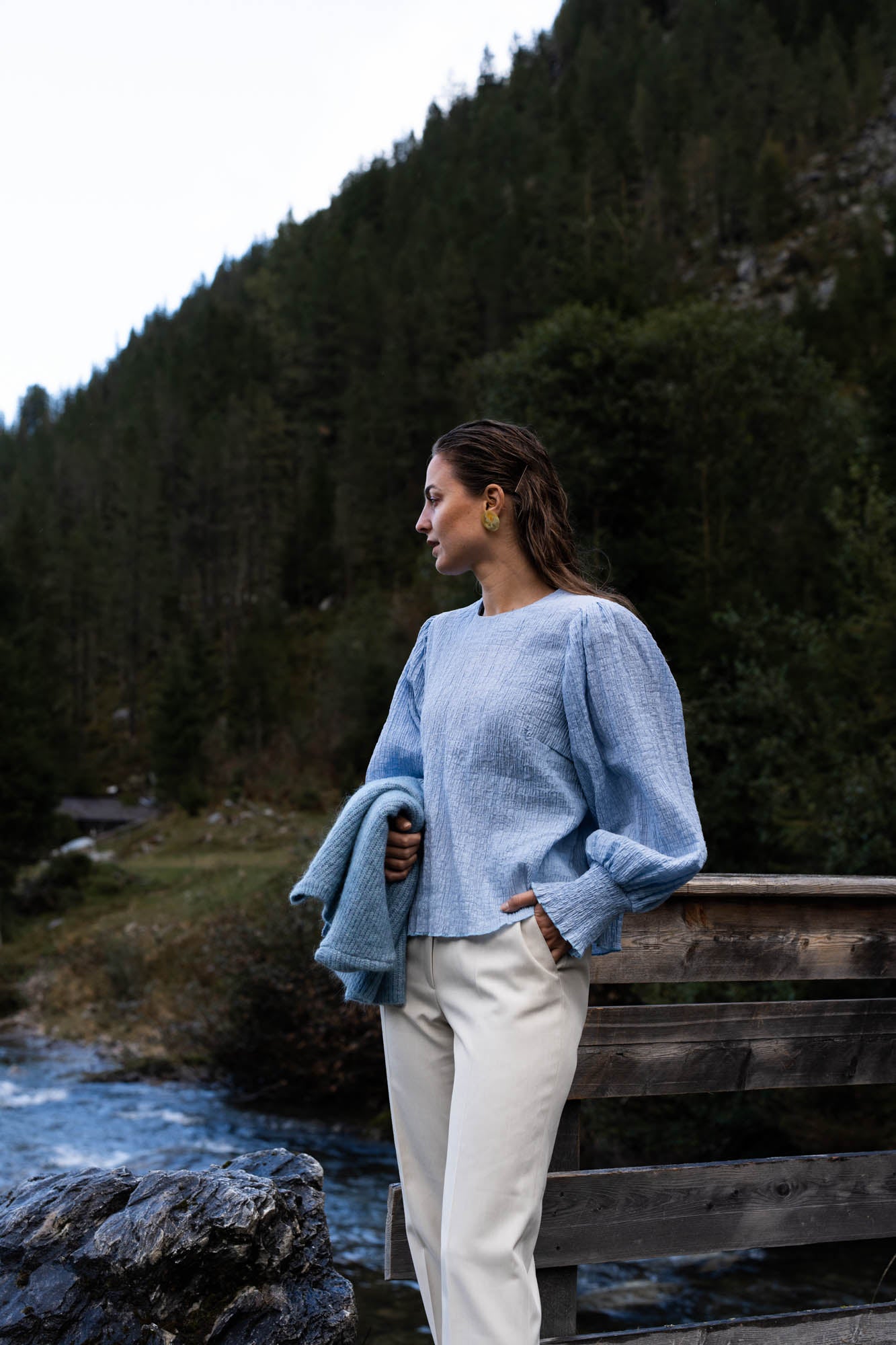 Blue blouse with puffed sleeves