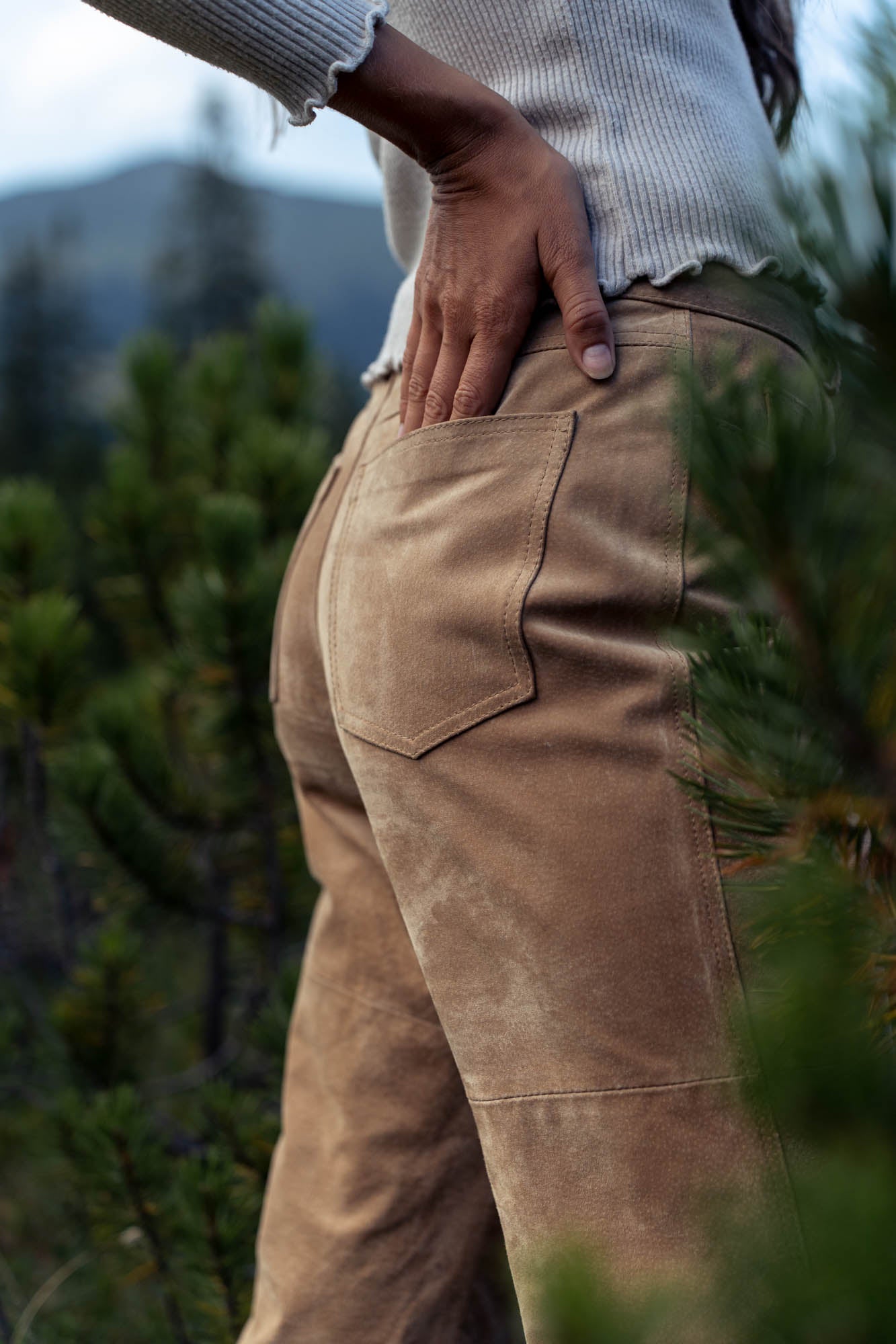 100% suede beige pants