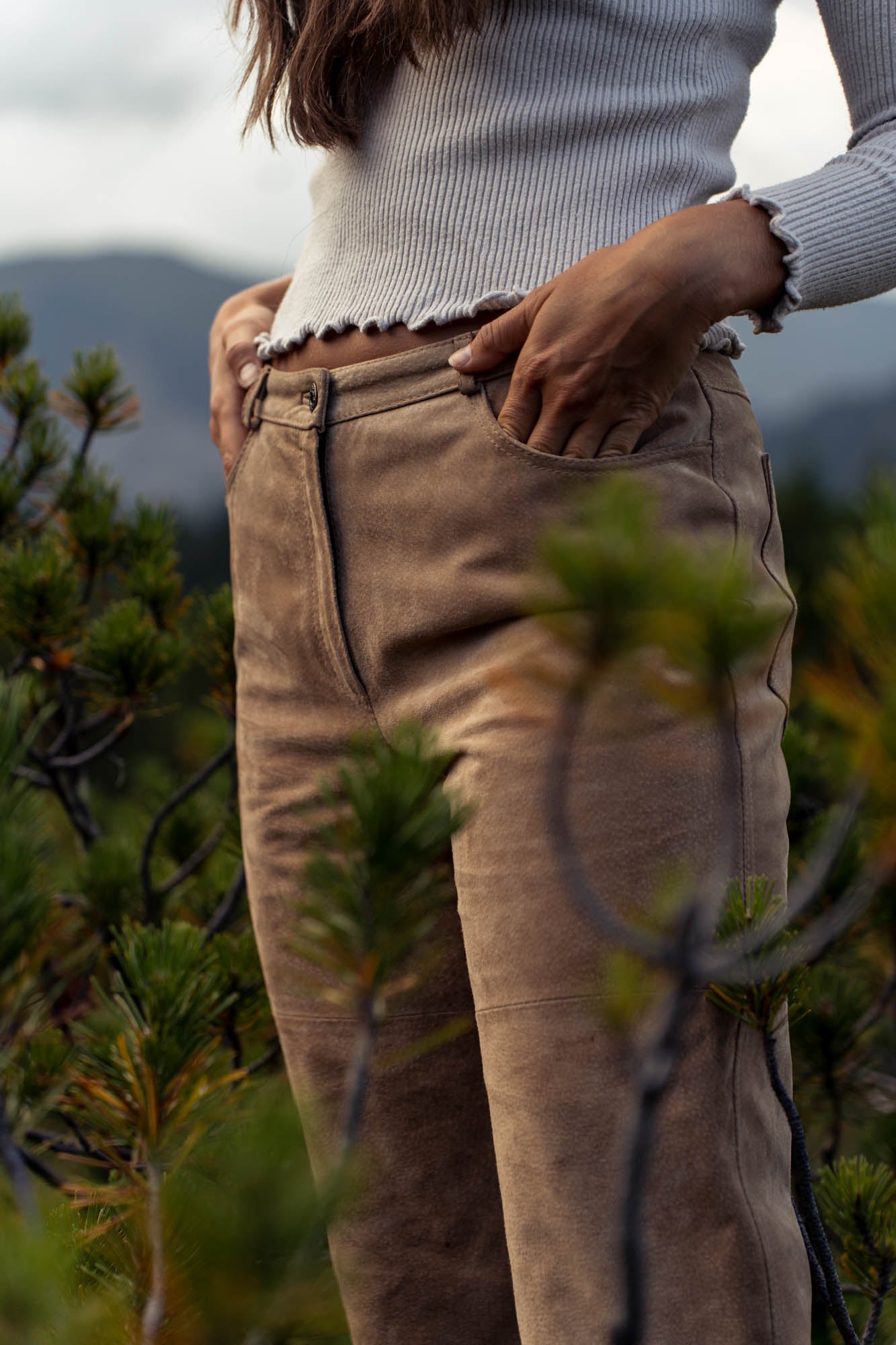 100% suede beige pants