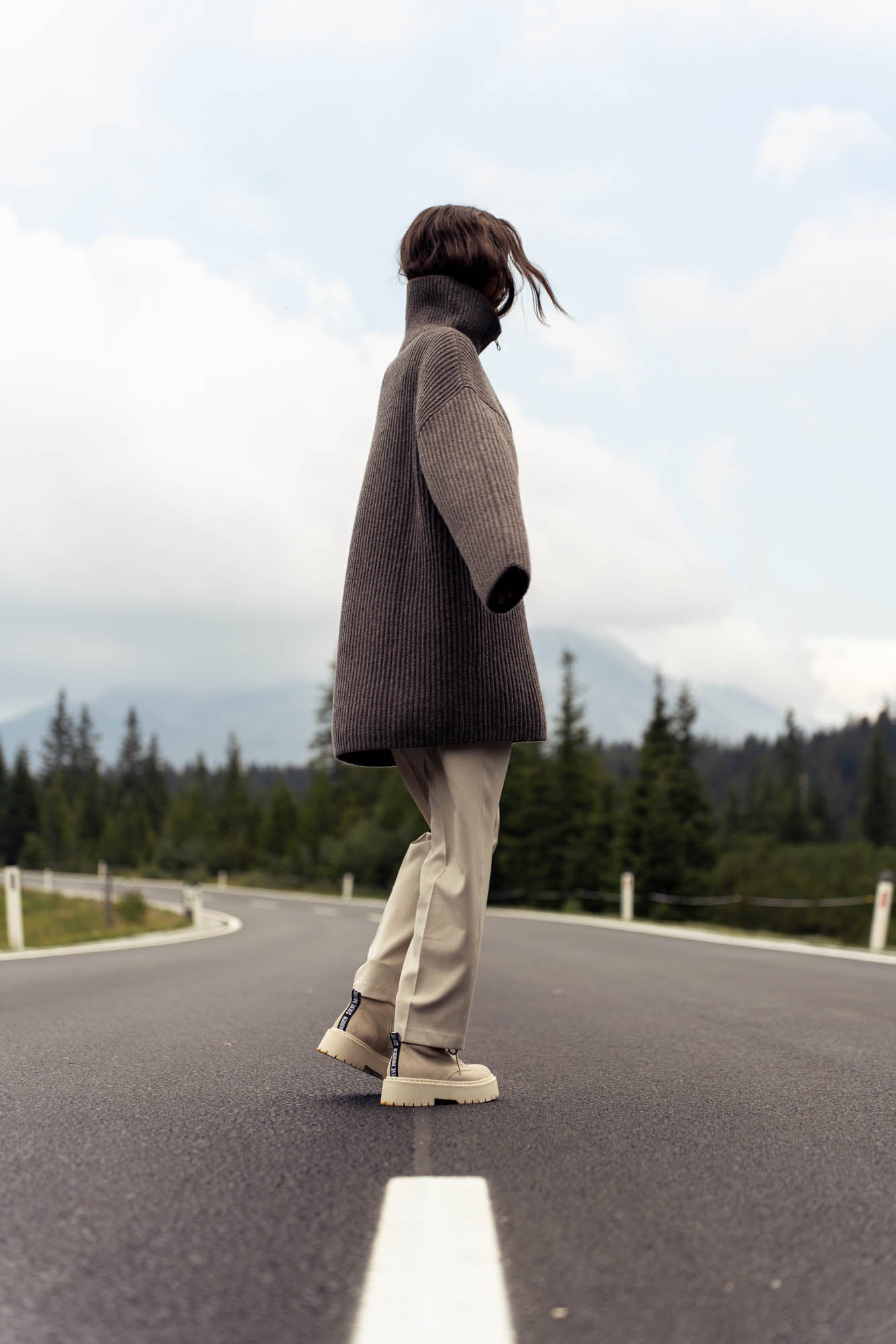 100% wool gray sweater