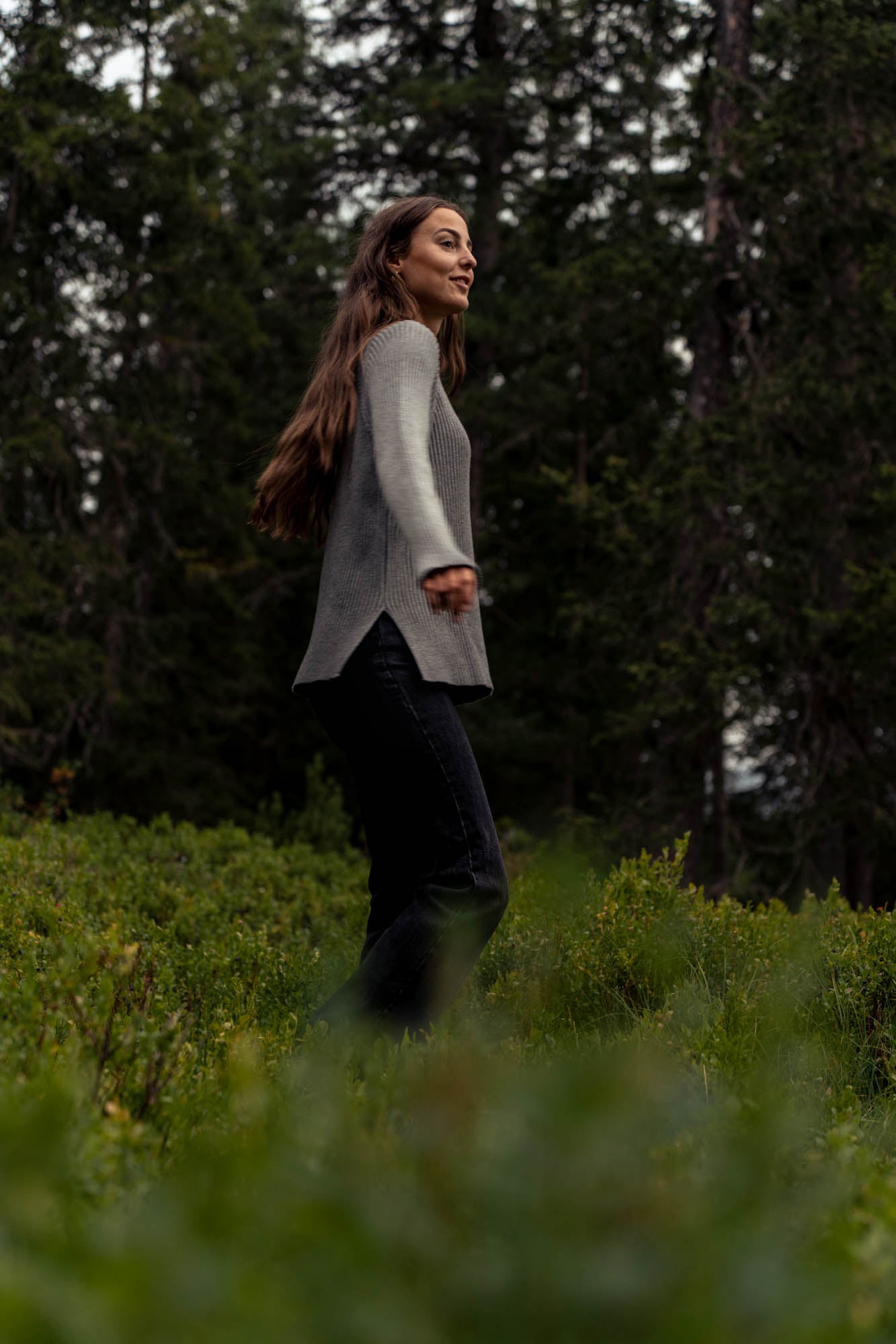 Gray rib knitted sweater