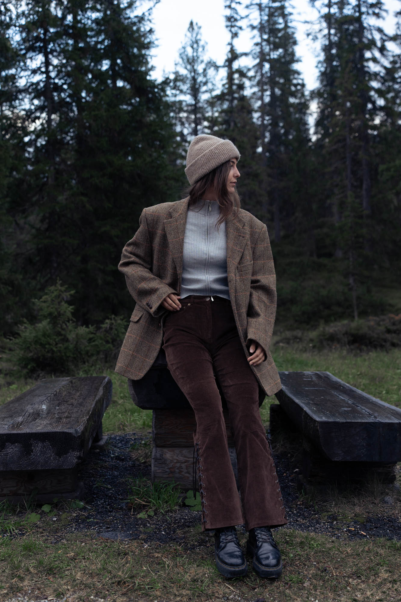Brown ribbed trousers