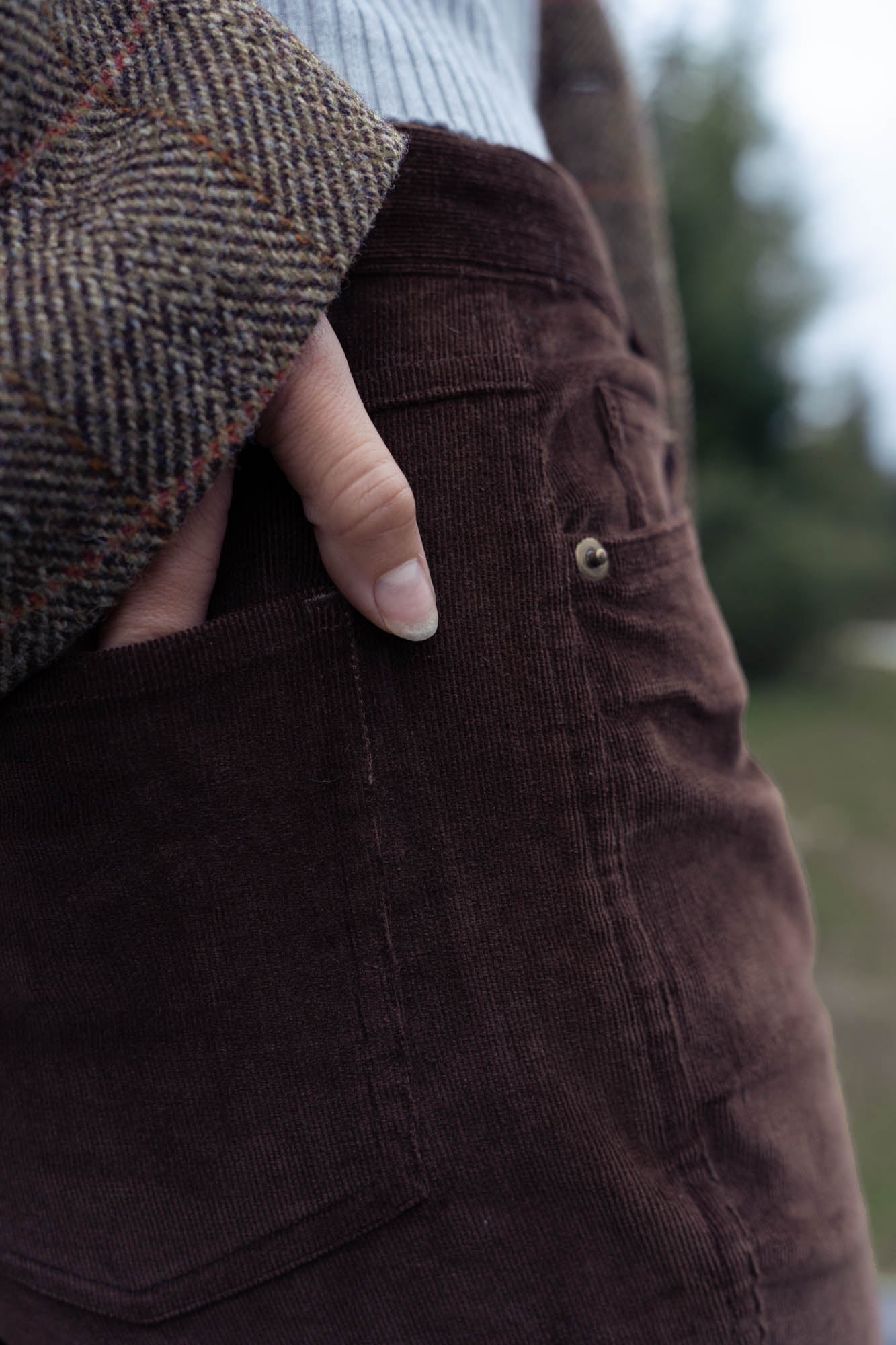 Brown ribbed trousers