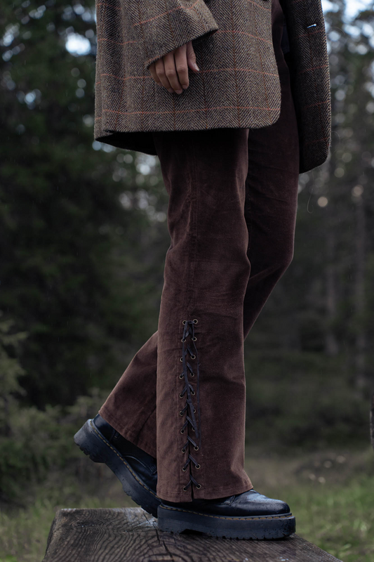 Brown ribbed trousers