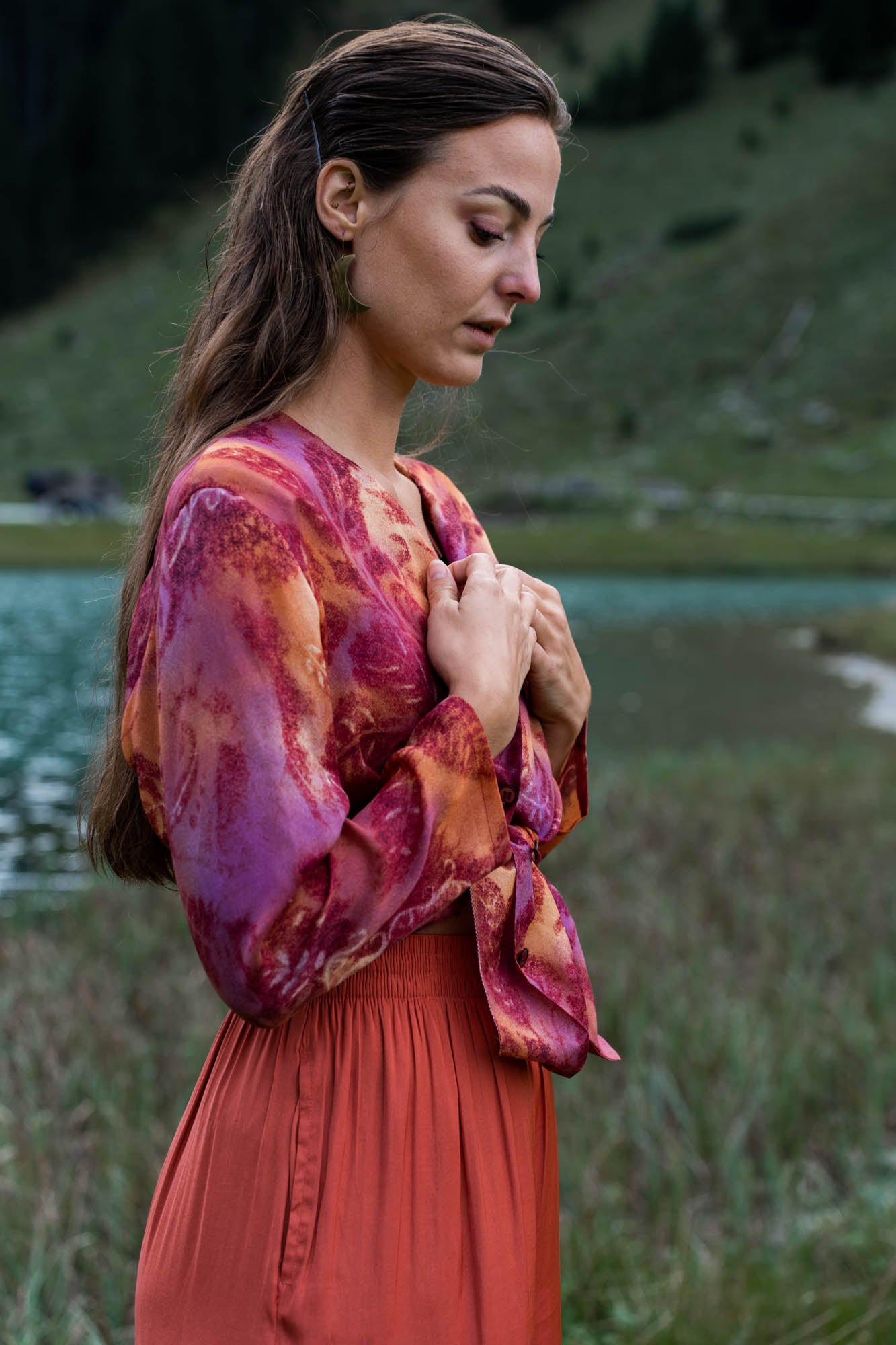 Blouse with half-length sleeves